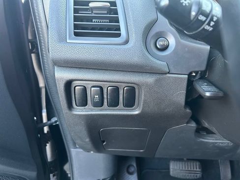 Used 2017 Mitsubishi Outlander Sport SE FWD image 23