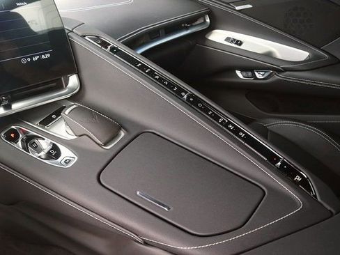 Used 2023 Chevrolet Corvette Stingray image 16