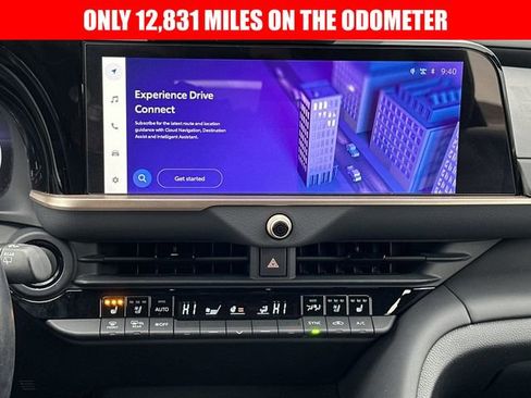 Used 2025 Toyota Crown Signia image 13