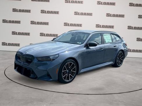 New 2027 BMW M5 Touring AWD/4WD image 1