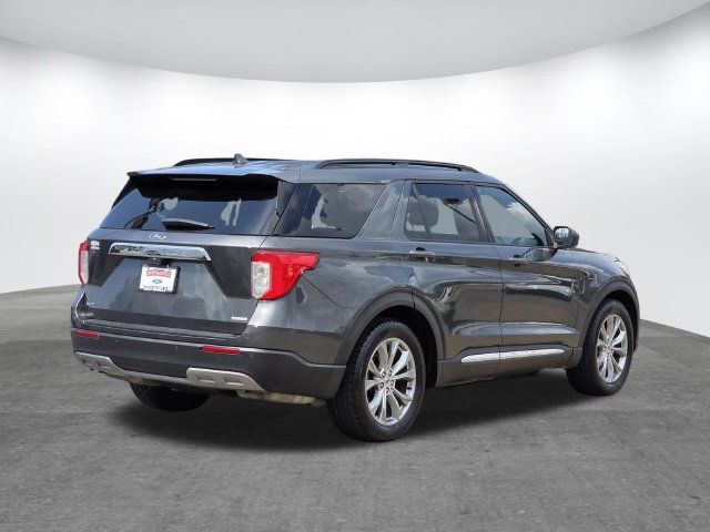 Used 2020 Ford Explorer XLT w/ Equipment Group 202A RWD image 4