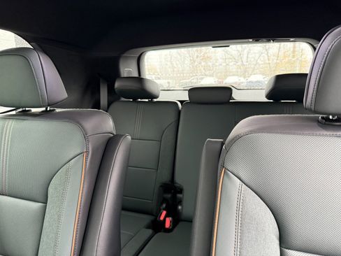 New 2026 GMC Acadia AT4 image 18