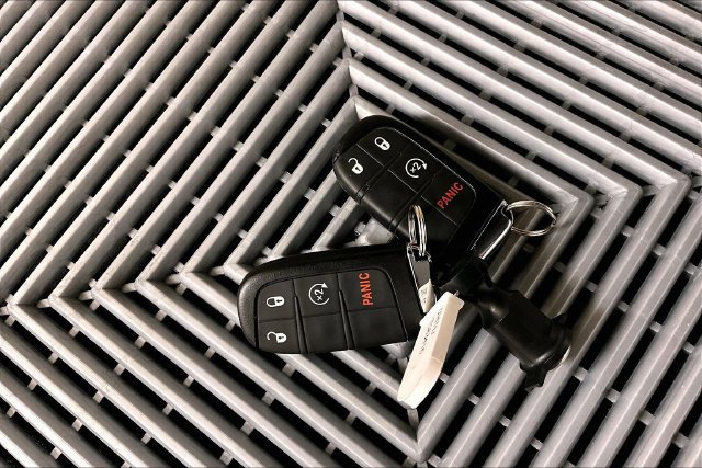 Used 2024 Jeep Compass Limited AWD/4WD image 11