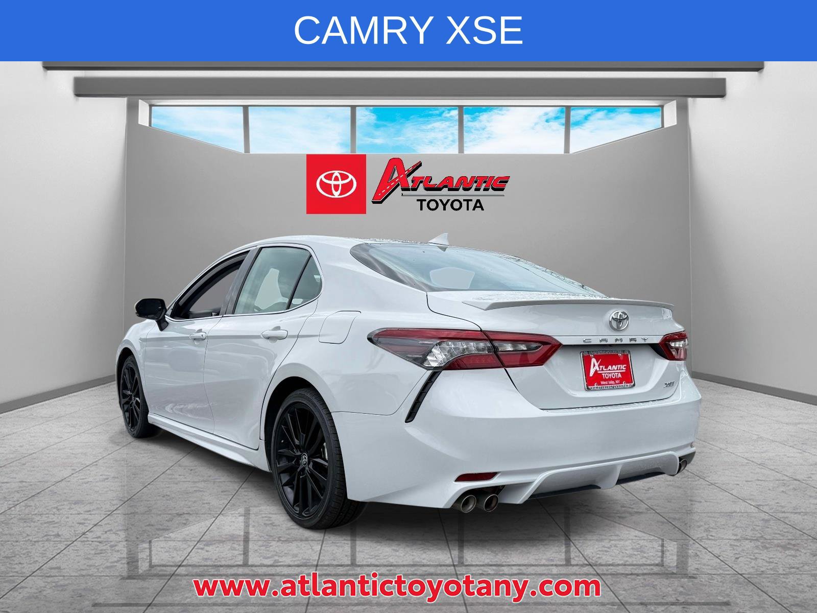 Used 2024 Toyota Camry XSE FWD image 5