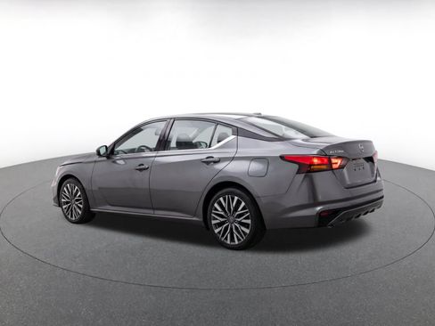 Used 2026 Nissan Altima 2.5 SV FWD image 5