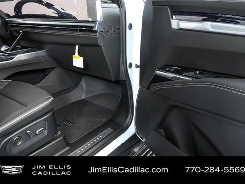 Used 2026 Cadillac Escalade Sport w/ LPO, ONYX Package image 26