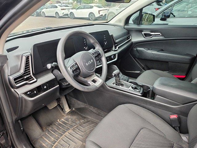 Used 2023 Kia Sportage LX AWD/4WD image 23