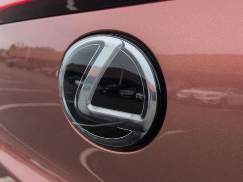 Used 2025 Lexus UX 300h FWD image 28