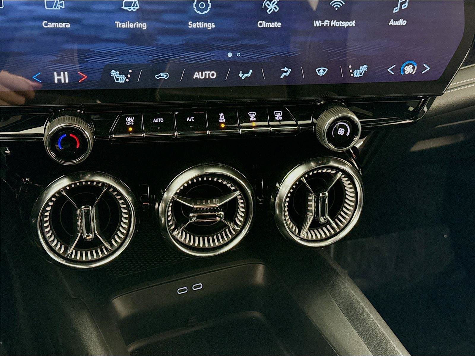 New 2026 Chevrolet Blazer EV LT AWD/4WD image 10