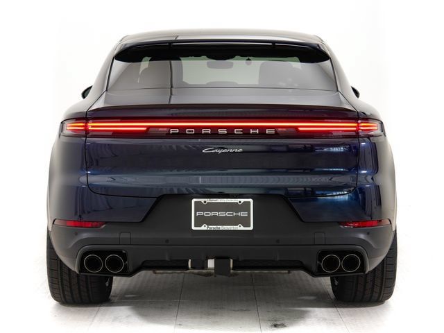 Certified 2026 Porsche Cayenne Coupe AWD/4WD image 31