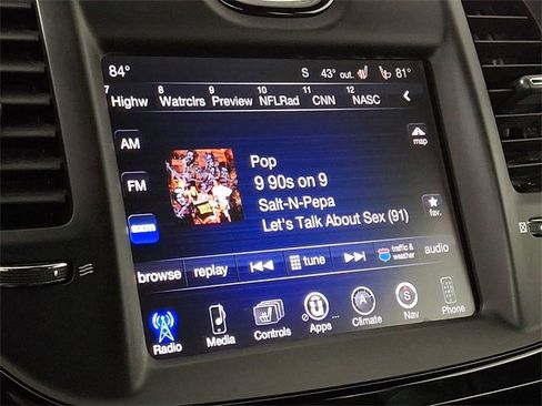 Used 2016 Chrysler 300 S image 18