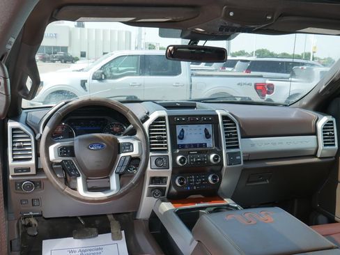 Used 2020 Ford F350 King Ranch w/ King Ranch Ultimate Package AWD/4WD image 2