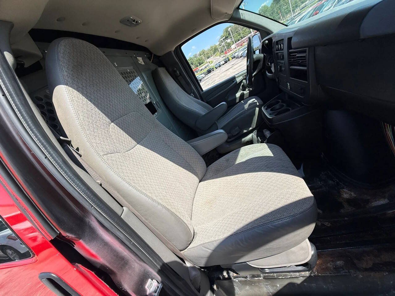 Used 2013 Chevrolet Express 1500 w/ Power Package RWD image 13