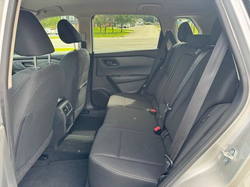 Used 2024 Nissan Rogue S AWD/4WD image 16