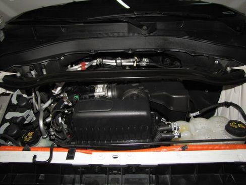 Used 2022 Ford Explorer Limited w/ Hybrid Equipment Group 310A RWD image 24