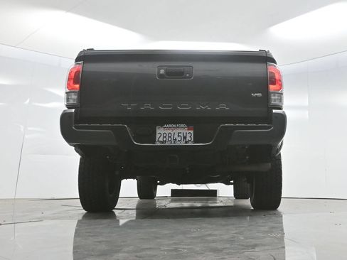 Used 2023 Toyota Tacoma TRD Sport w/ TRD Premium Sport Package AWD/4WD image 61