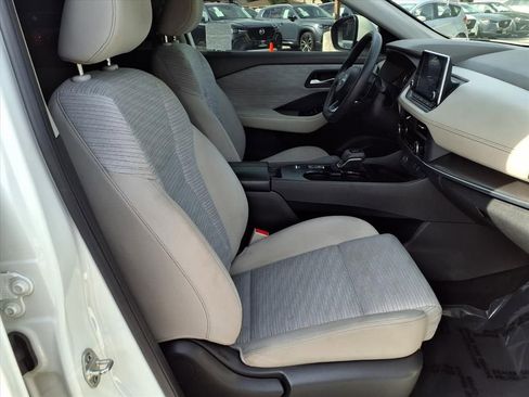 Used 2023 Nissan Rogue SV image 25