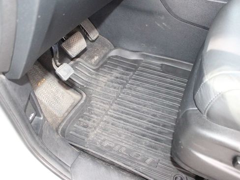 Used 2022 Honda Pilot Touring image 23