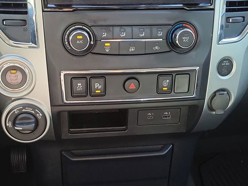 Used 2021 Nissan Titan SV w/ Off Road Protection Package image 32