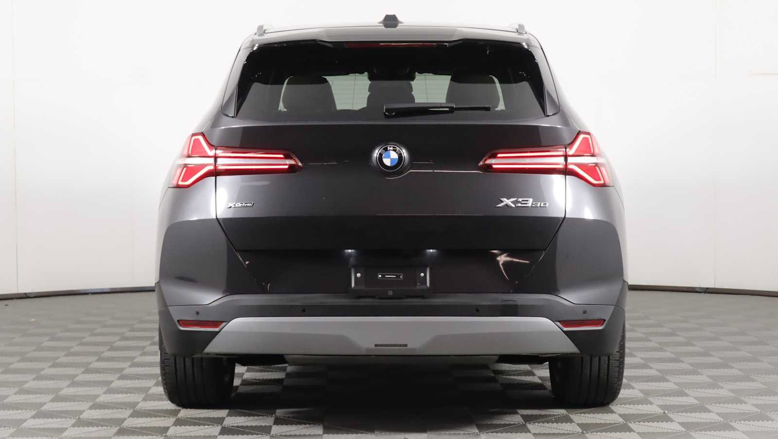 Used 2026 BMW X3 xDrive30i w/ Premium Package AWD/4WD image 5