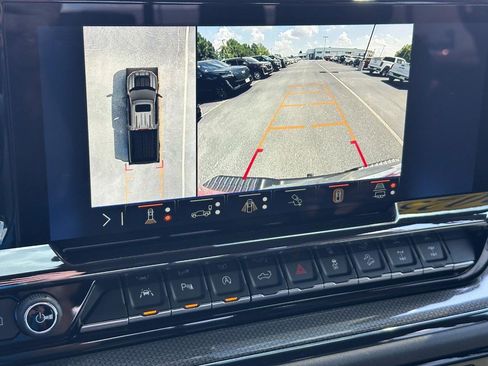 Certified 2025 Chevrolet Silverado 1500 ZR2 w/ Technology Package AWD/4WD image 17