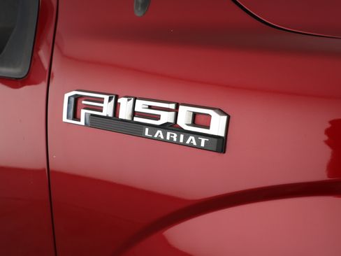 Used 2017 Ford F150 Lariat image 3