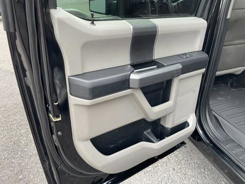 Used 2017 Ford F150 XLT w/ Trailer Tow Package image 21