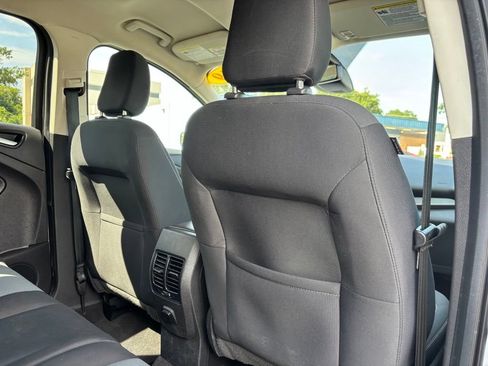Used 2019 Ford Escape SE AWD/4WD image 23