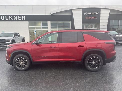 Certified 2024 Chevrolet Traverse LT w/ Trailering Package image 2