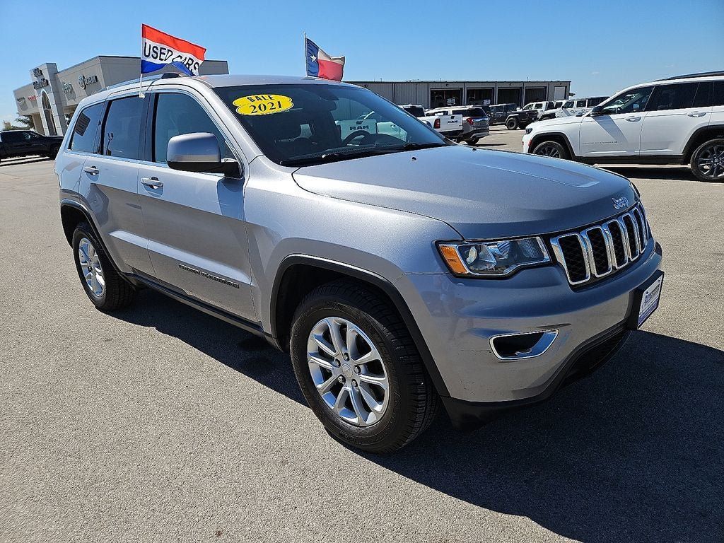 Used 2021 Jeep Grand Cherokee Laredo RWD image 10