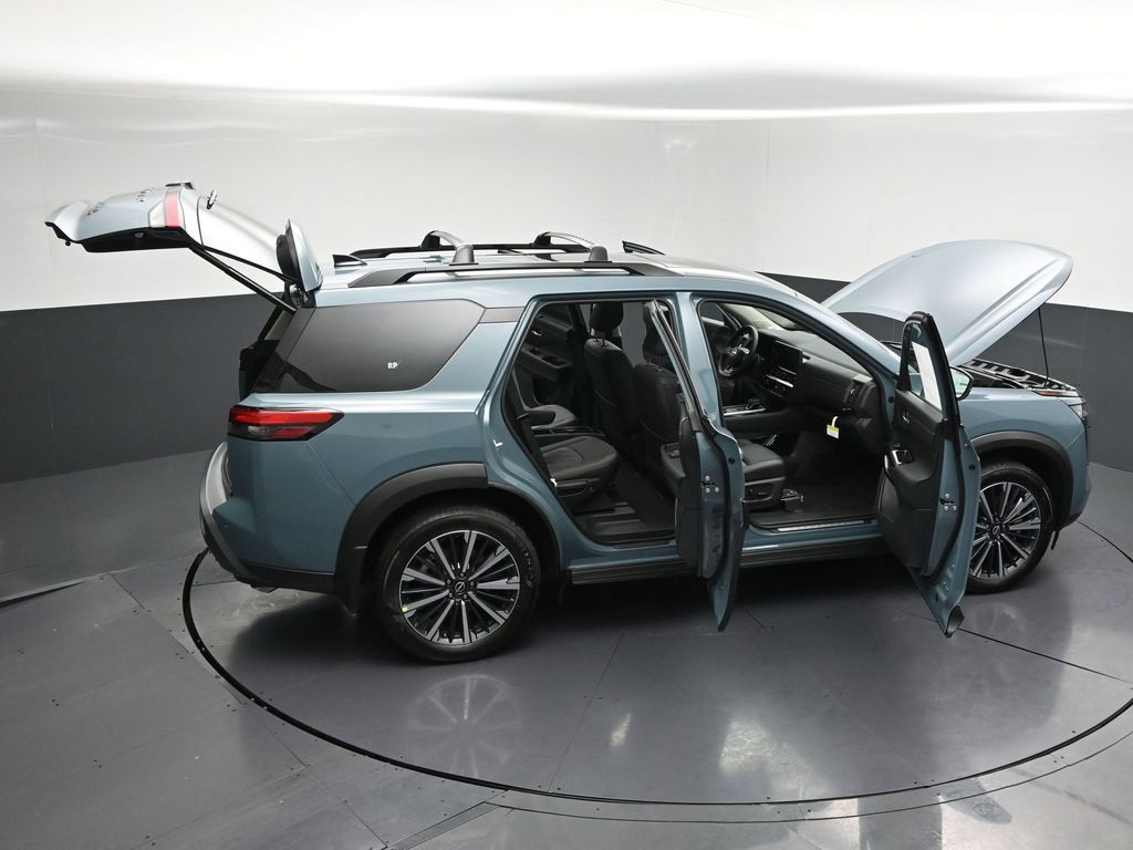 New 2026 Nissan Pathfinder Platinum w/ Accent Package AWD/4WD image 33