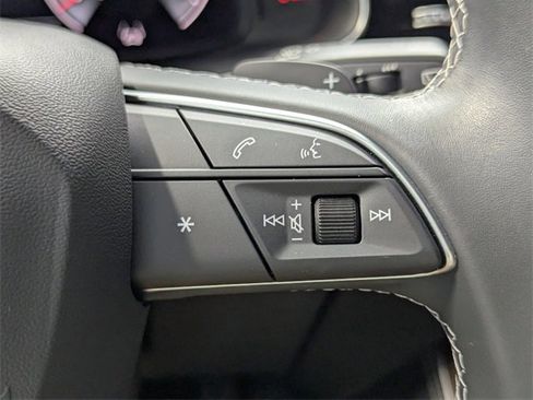 Used 2024 Audi Q8 Premium Plus image 22