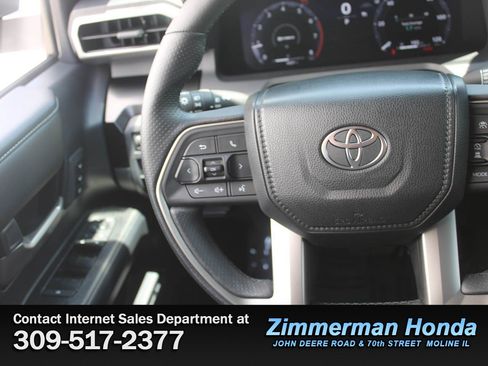Used 2025 Toyota 4Runner Limited w/ Tow Technology Package AWD/4WD image 14