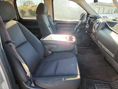 Used 2011 GMC Sierra 2500 SLE image 8