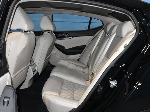 Certified 2023 Nissan Maxima Platinum w/ Sport Mat Group FWD image 19