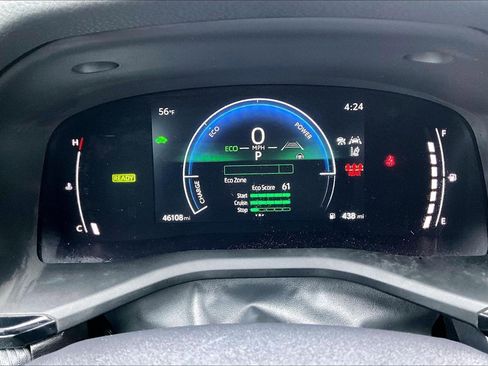 Used 2025 Toyota Camry SE FWD image 19