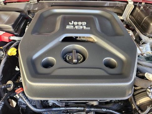 Used 2022 Jeep Wrangler Unlimited Sahara w/ Cold Weather Group image 30