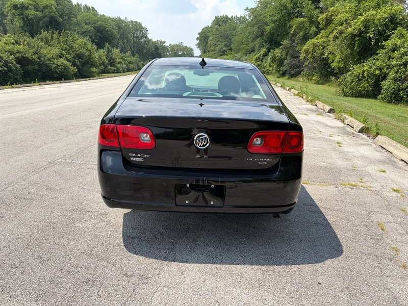 Used 2009 Buick Lucerne CXL FWD image 4