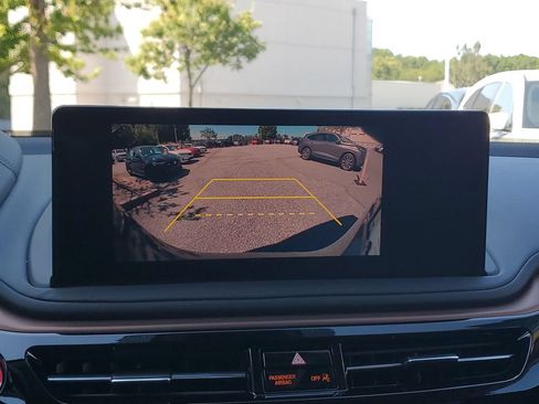 Certified 2026 Acura MDX w/ Technology Package FWD image 25