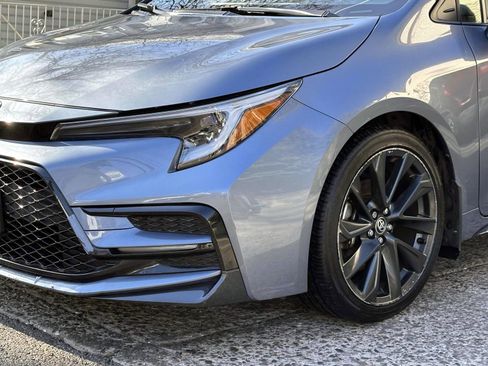 Used 2023 Toyota Corolla SE w/ SE Premium Package image 9