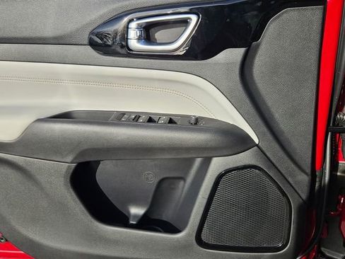 New 2026 Jeep Compass Limited image 13