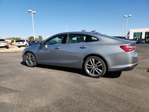 Used 2024 Chevrolet Malibu LT image 4
