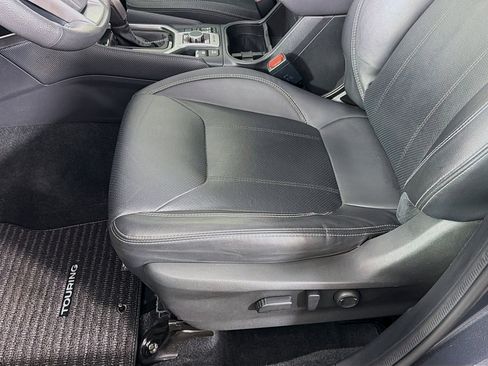 Used 2021 Subaru Forester Touring image 23