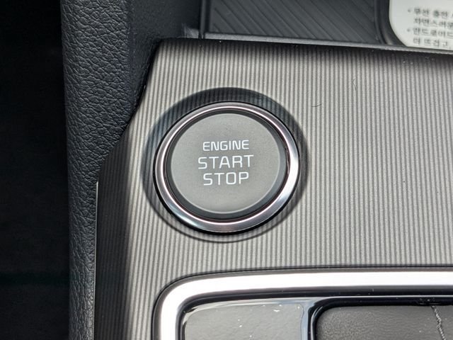 New 2026 Kia Sportage SX FWD image 35
