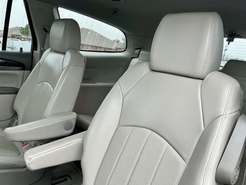 Used 2016 Buick Enclave Leather image 29