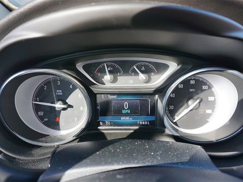 Used 2019 Buick Envision Essence image 7