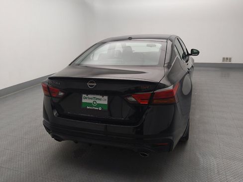 Used 2024 Nissan Altima 2.5 SR FWD image 7