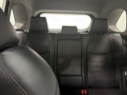 Used 2022 Toyota RAV4 XLE Premium image 36