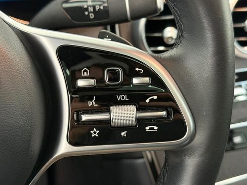 Certified 2022 Mercedes-Benz GLC 300 4MATIC w/ Premium Package Lite image 15