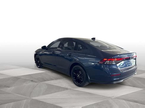 Used 2025 Honda Accord SE image 6